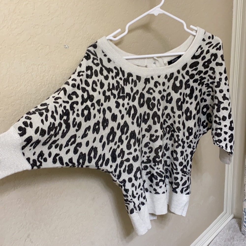Leopard Sweater - Picture 2 of 3